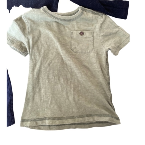 Bundle of 3 pieces boys everyday essentials tops and bottom 3T - Picture 2 of 6